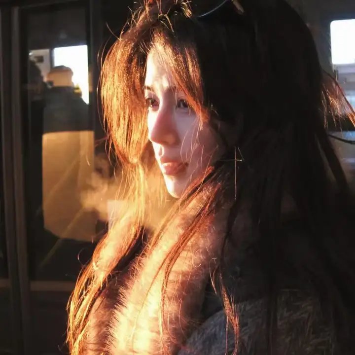 女演员今天依然